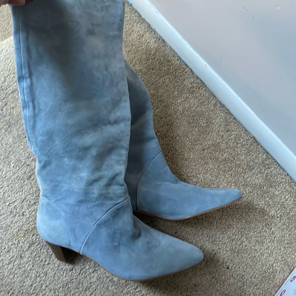 NWOB FREE PEOPLE BABY BLUE SUEDE BOOTS